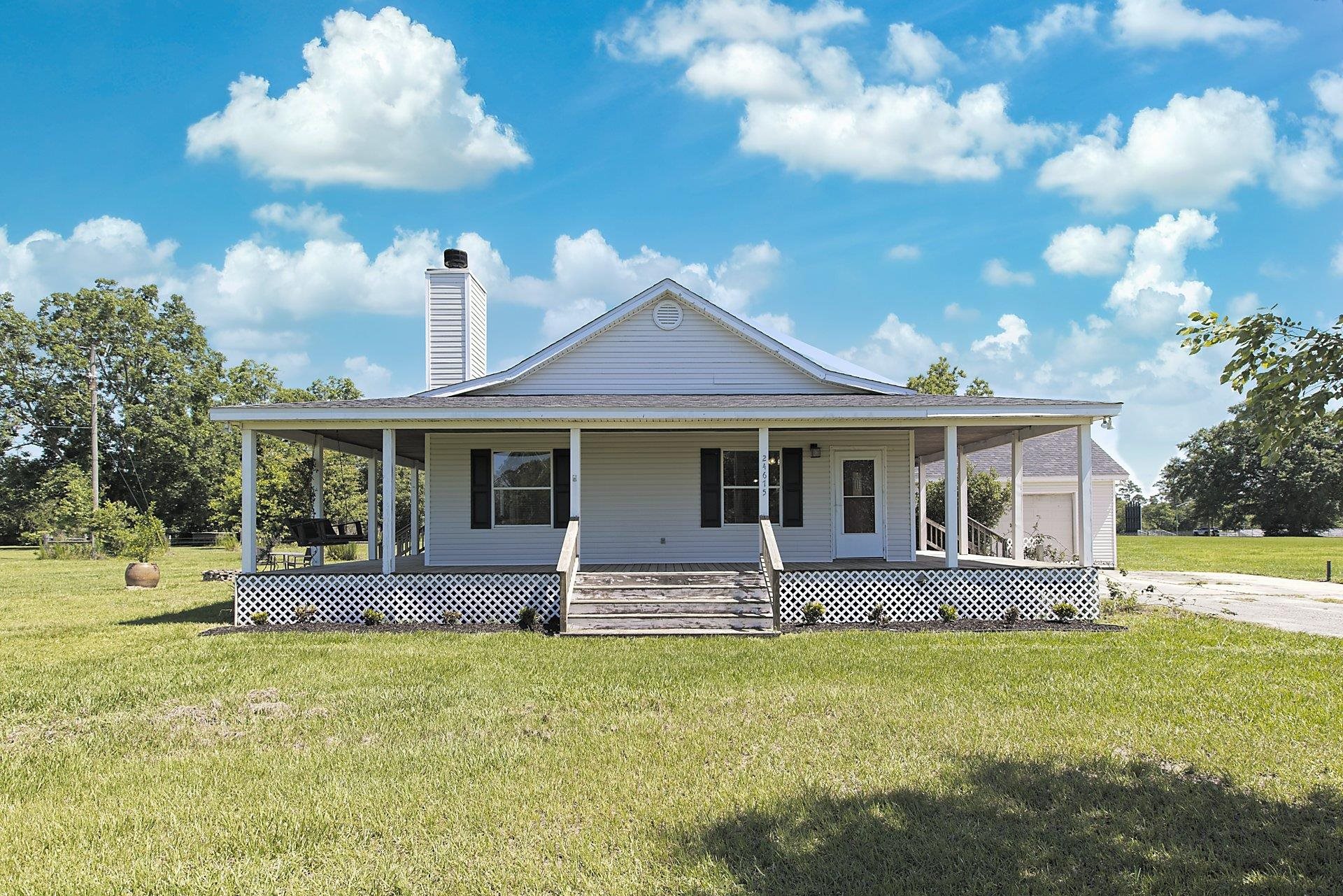24675 Ulrich Lane Elberta, AL 36530 - Photo 5 of 21 Front Of Structure