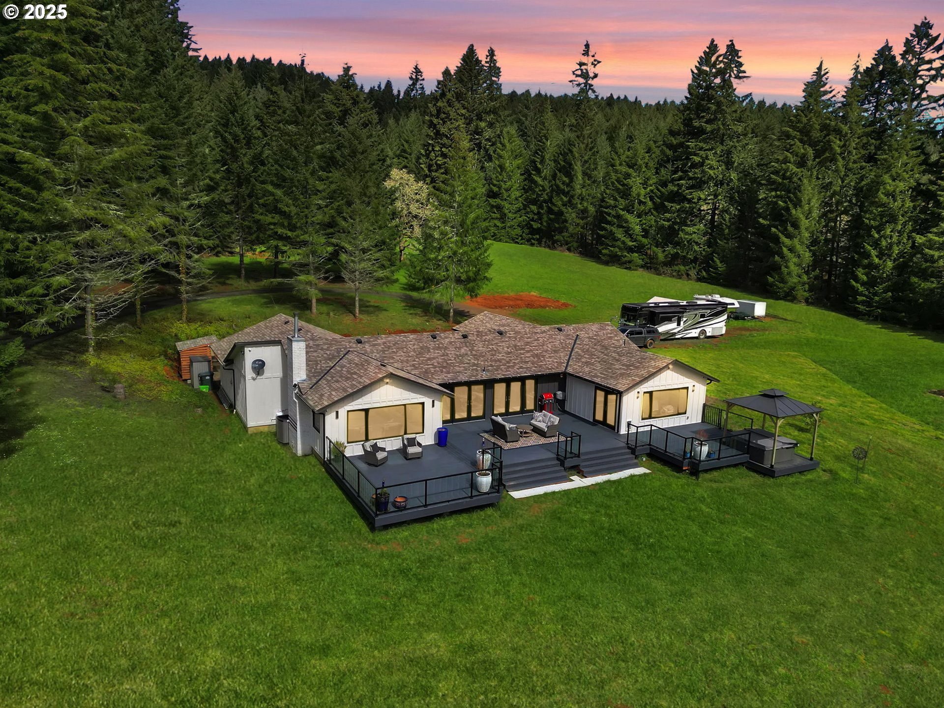 24377 Vaughn Road Veneta, OR 97487 - Photo 1 of 46 Gallery Image 1