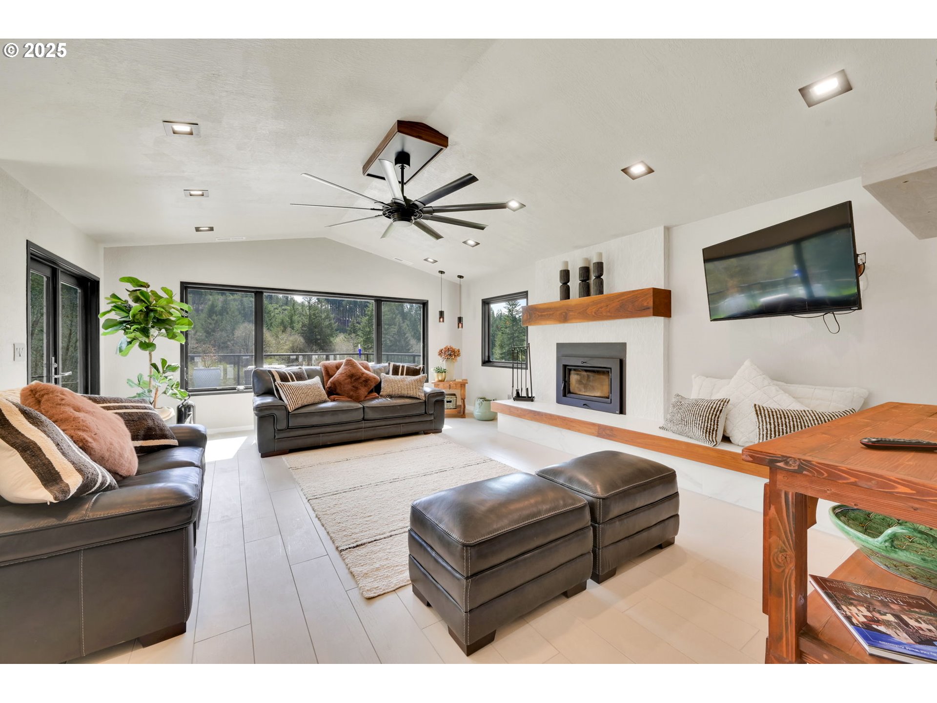 24377 Vaughn Road Veneta, OR 97487 - Photo 21 of 46 Gallery Image 21