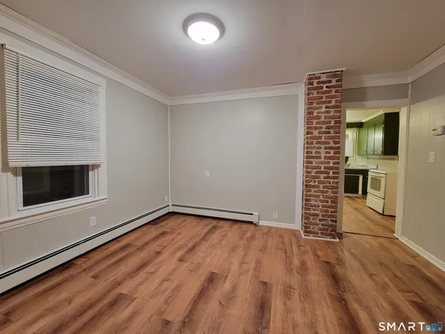 $1,350 | 344 Boswell Avenue, Norwich, CT 06360