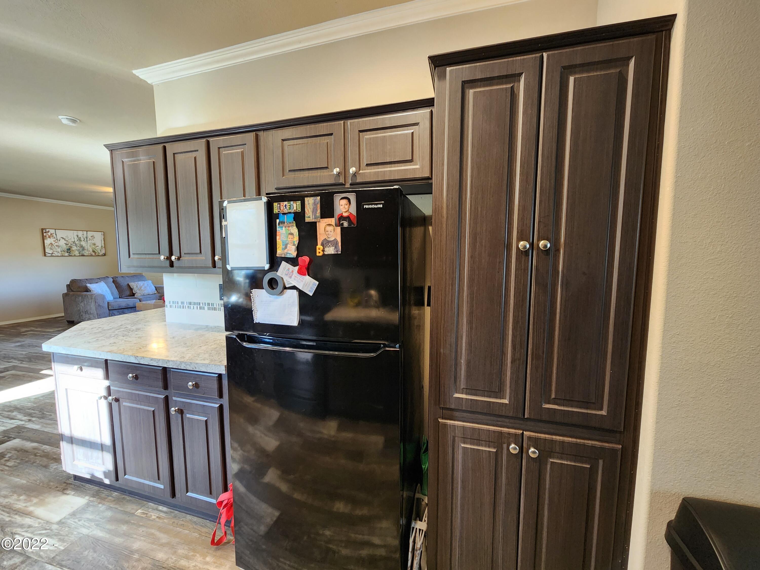 1803 Moonshine Park Road Logsden, OR 97357 - Photo 14 of 37 Kitchen