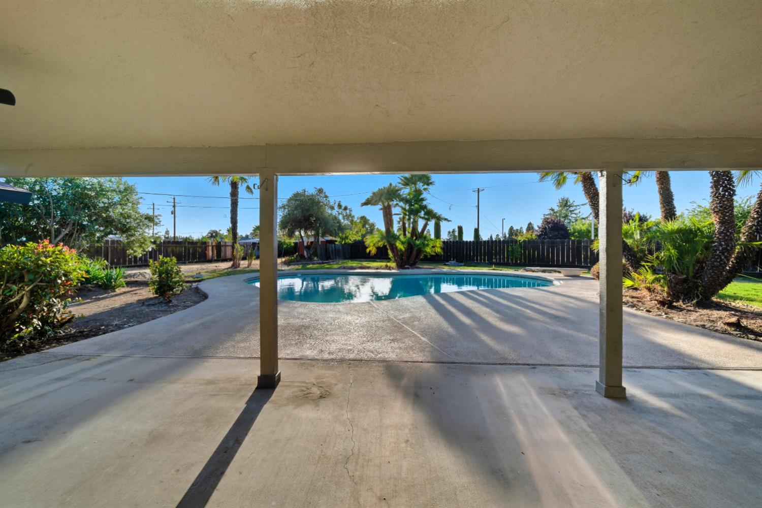 18578 Farallon Road Madera, CA 93638 - Photo 27 of 29 a view of a street with a houses