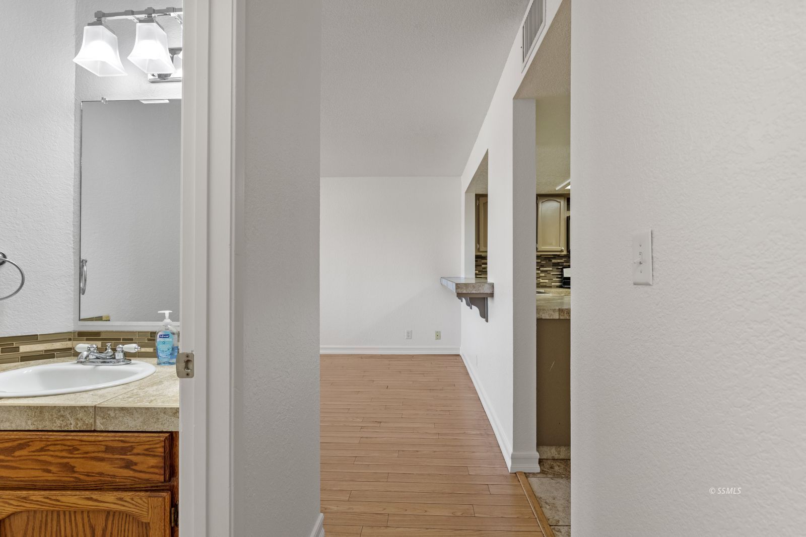 161 East Upjohn Avenue Ridgecrest, CA 93555 - Photo 11 of 26