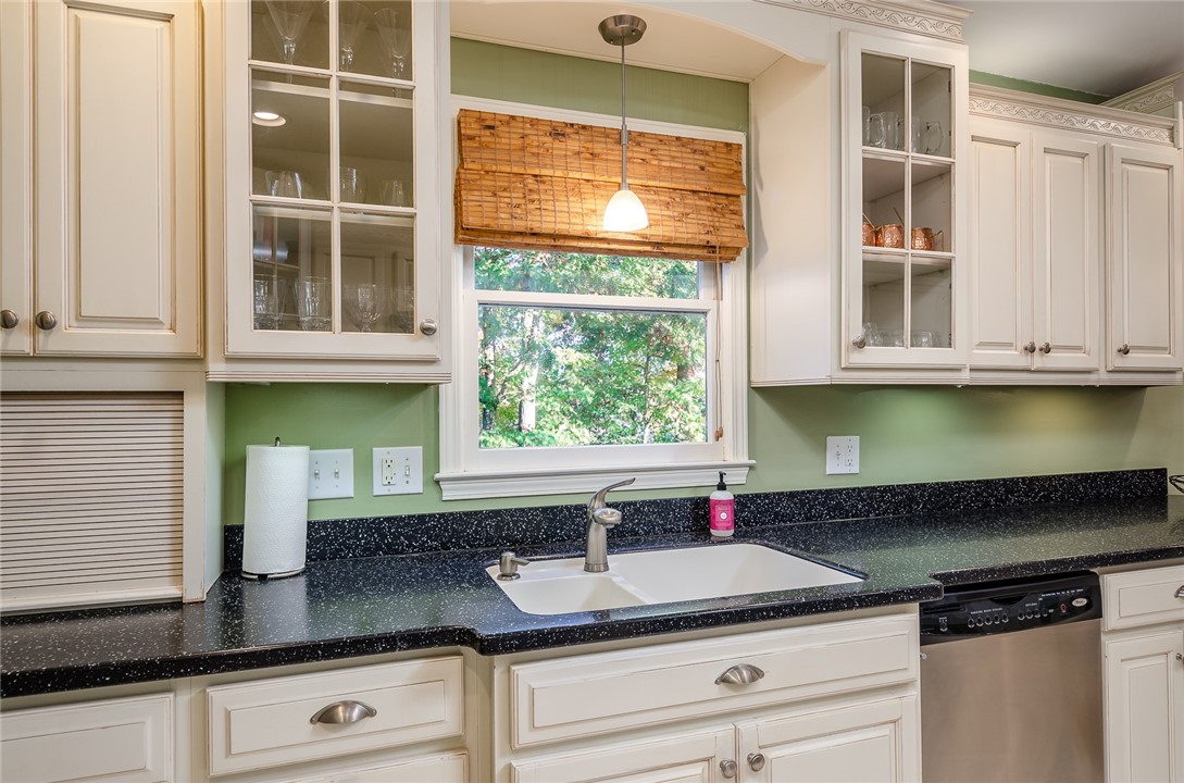 1110 Whitfield Point Road Anderson, SC 29626 - Photo 14 of 41