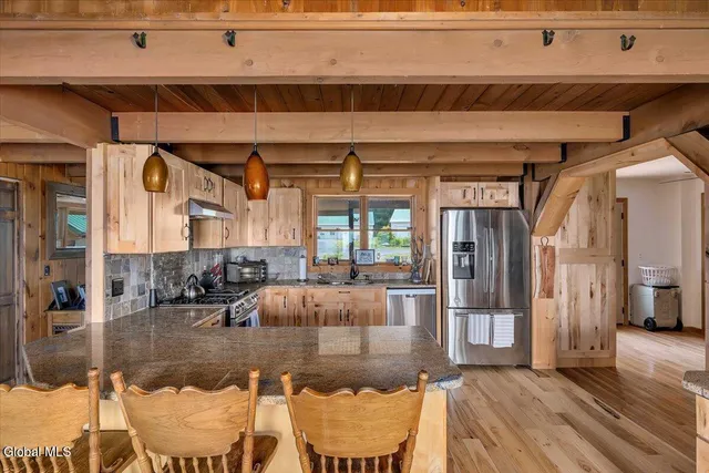 $950,000 | 25 Pleasant Valley Road, Knox, NY 12059