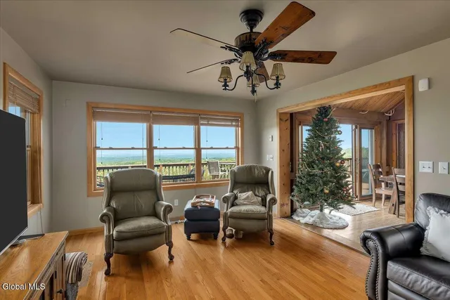 $950,000 | 25 Pleasant Valley Road, Knox, NY 12059