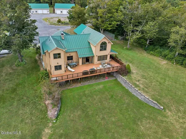 $950,000 | 25 Pleasant Valley Road, Knox, NY 12059