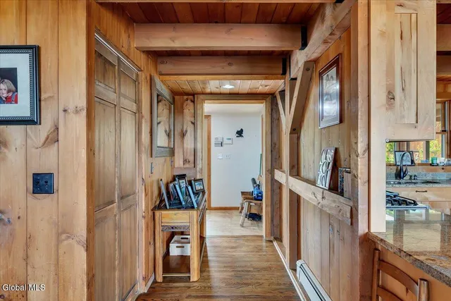 $950,000 | 25 Pleasant Valley Road, Knox, NY 12059