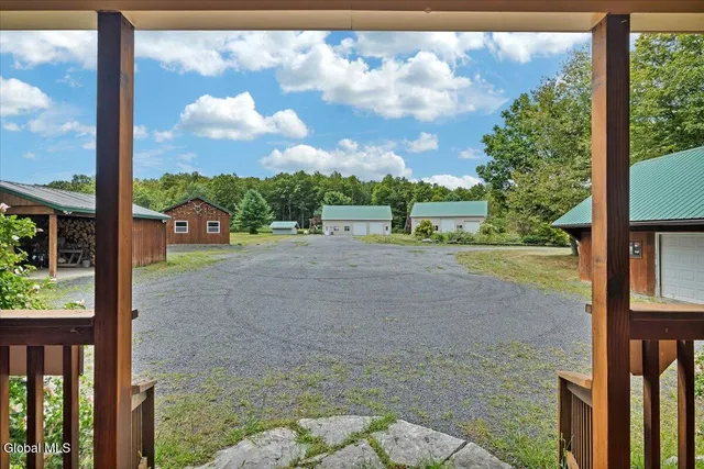 $950,000 | 25 Pleasant Valley Road, Knox, NY 12059