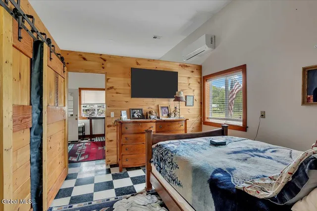 $950,000 | 25 Pleasant Valley Road, Knox, NY 12059