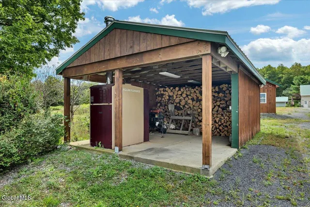 $950,000 | 25 Pleasant Valley Road, Knox, NY 12059