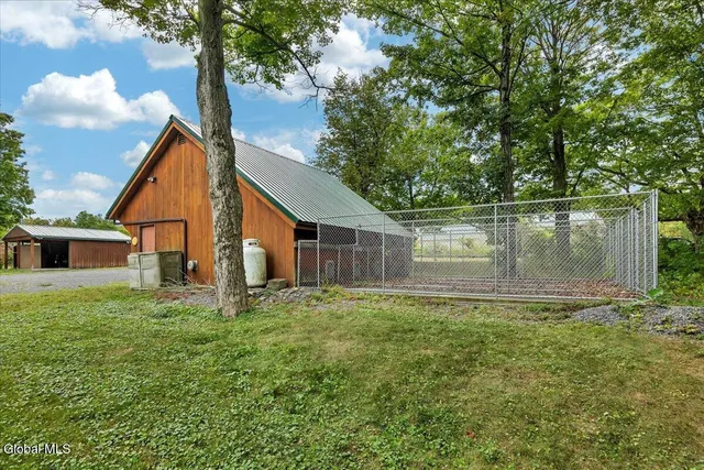 $950,000 | 25 Pleasant Valley Road, Knox, NY 12059