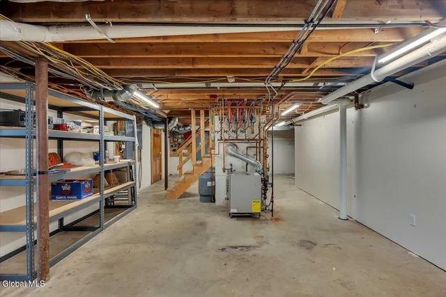 $950,000 | 25 Pleasant Valley Road, Knox, NY 12059