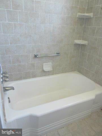7842 Harold Road Baltimore, MD 21222 - Photo 10 of 13 Bath