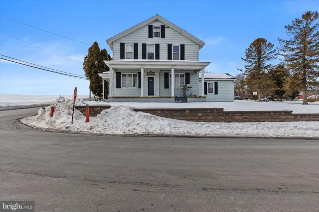 $260,000 | 501 Valley Road, Tamaqua, PA 18252