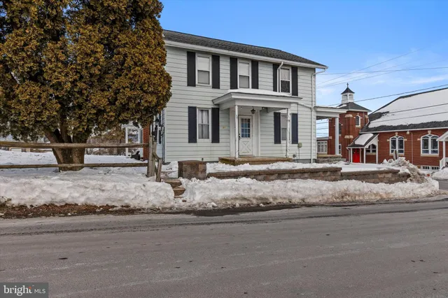 $260,000 | 501 Valley Road, Tamaqua, PA 18252