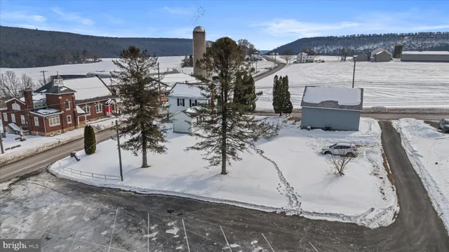 $260,000 | 501 Valley Road, Tamaqua, PA 18252