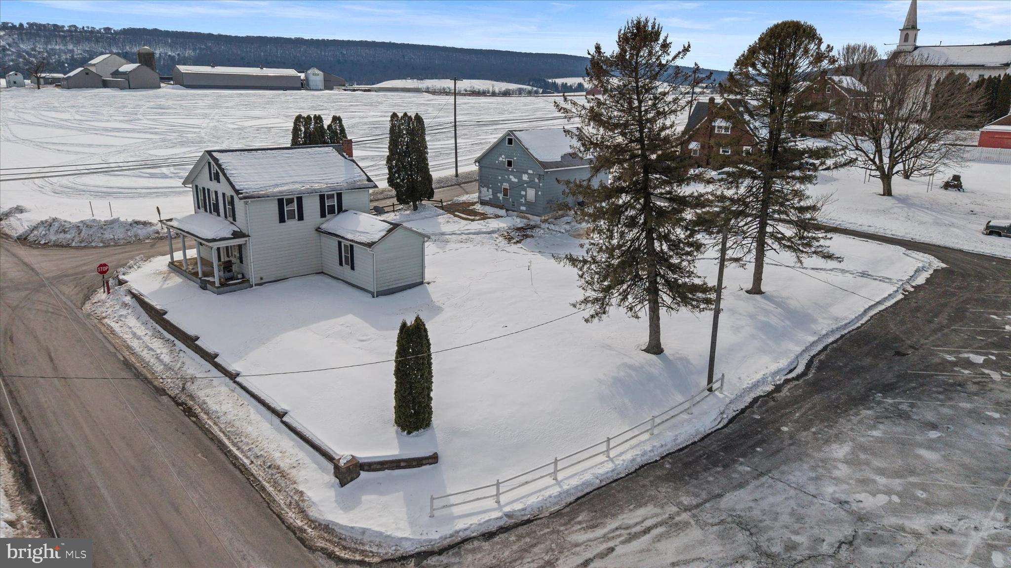 501 Valley Road Tamaqua, PA 18252 - Photo 8 of 46