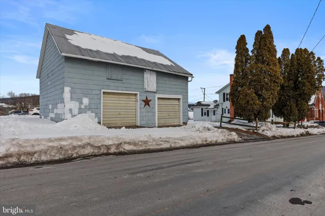 $260,000 | 501 Valley Road, Tamaqua, PA 18252