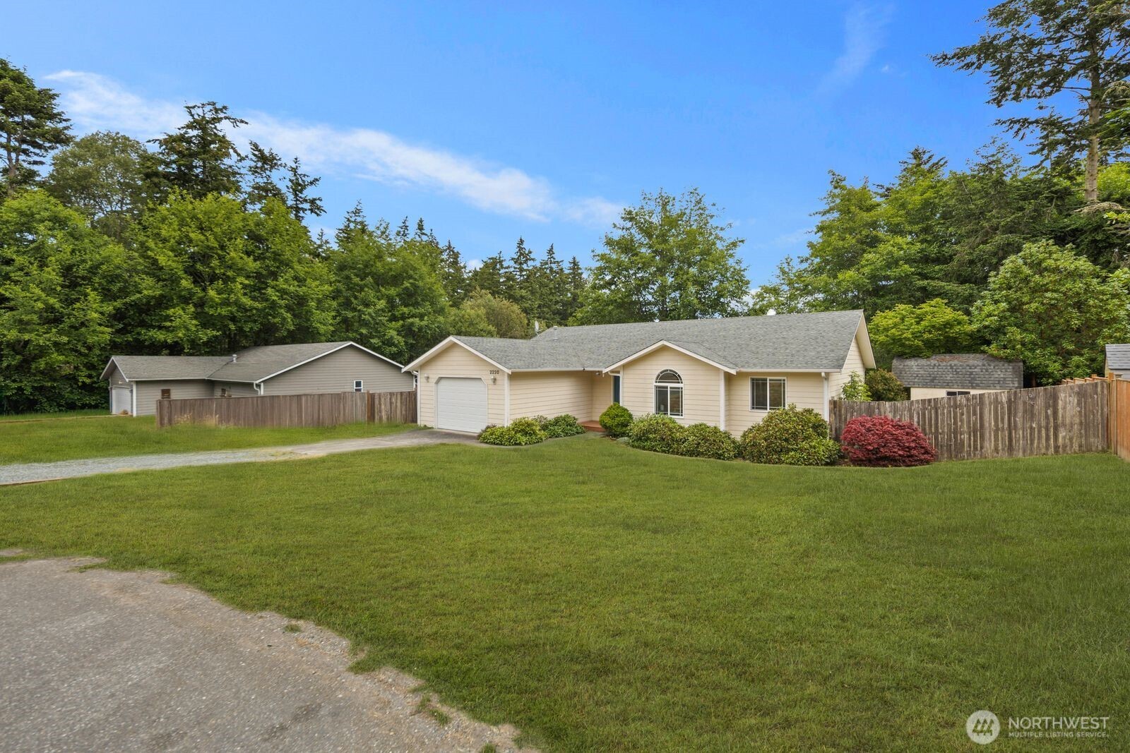 2220 Williams Road Oak Harbor, WA 98277 - Photo 35 of 37