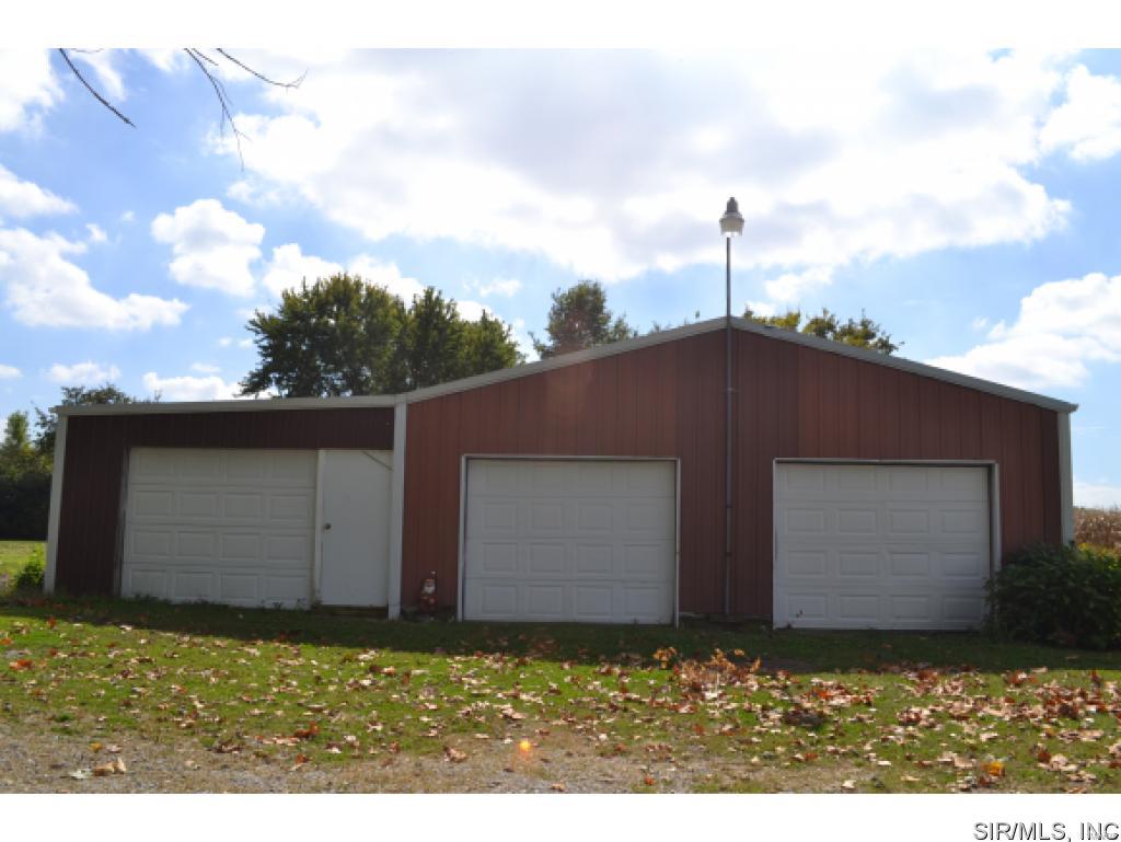 29730 Walnut Hill Road Centralia, IL 62801 - Photo 11 of 13