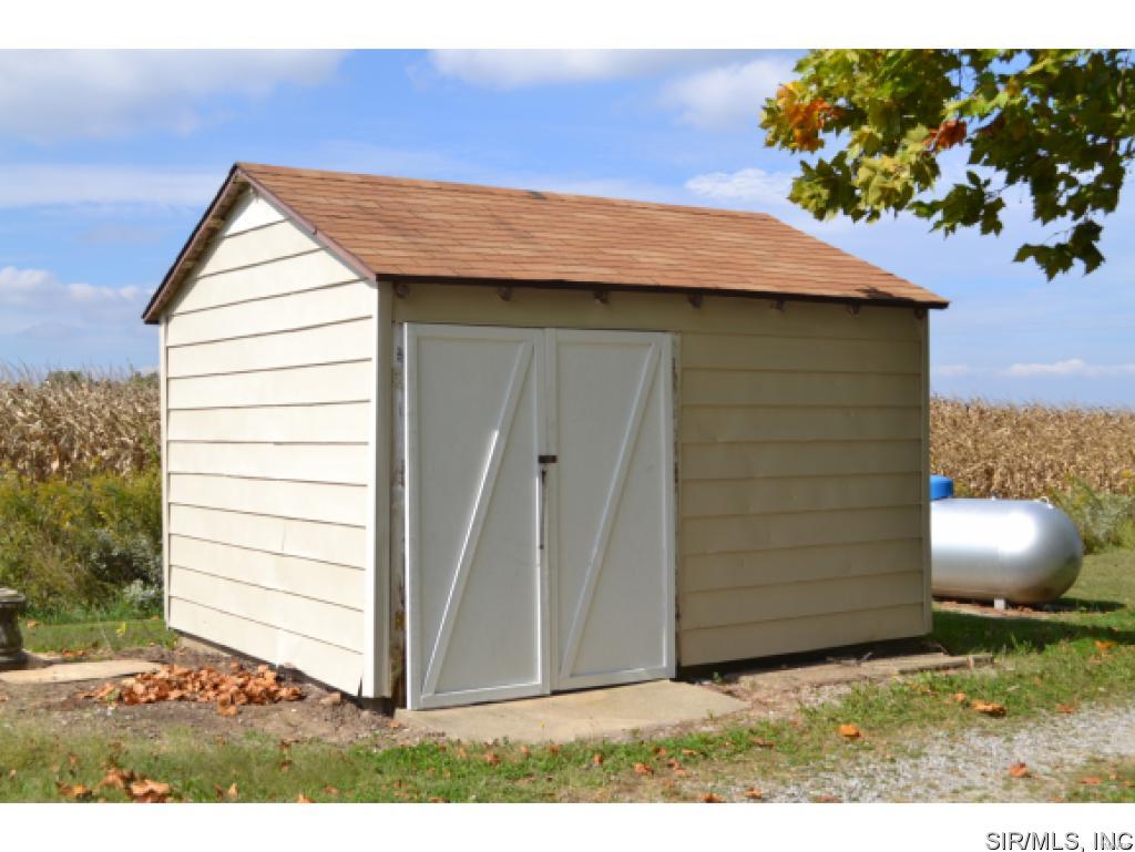 29730 Walnut Hill Road Centralia, IL 62801 - Photo 12 of 13