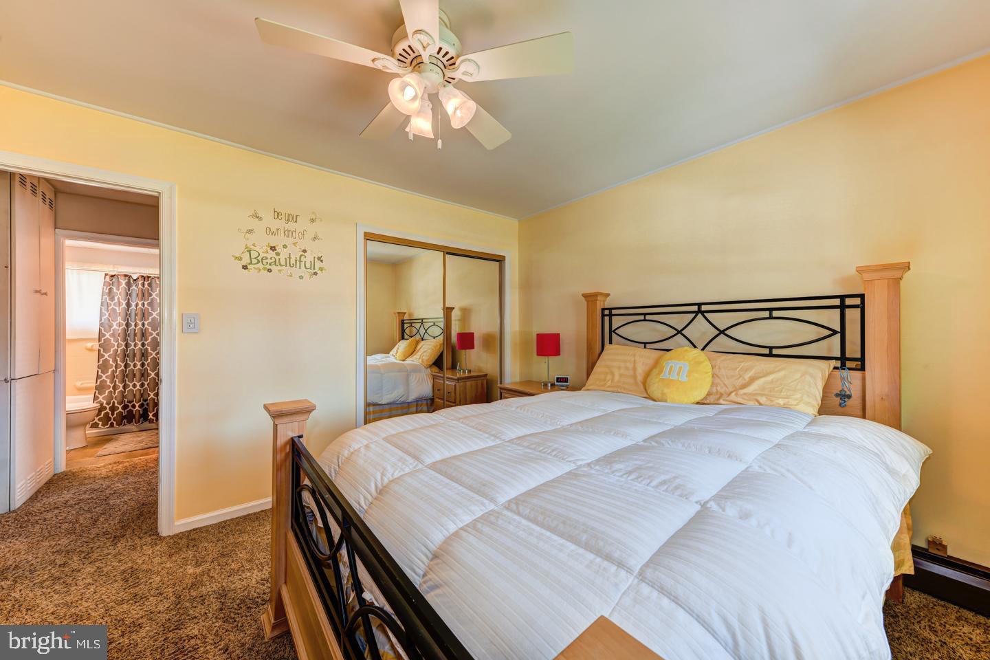132 Hedge Road Levittown, PA 19056 - Photo 13 of 23 Gallery Image 13