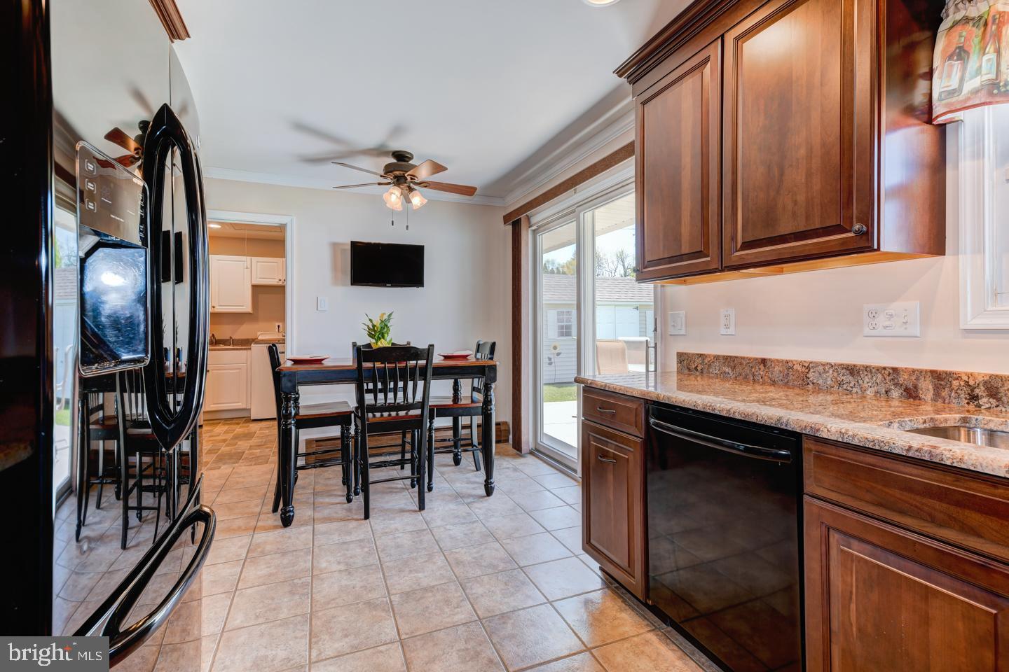 132 Hedge Road Levittown, PA 19056 - Photo 10 of 23 Gallery Image 10