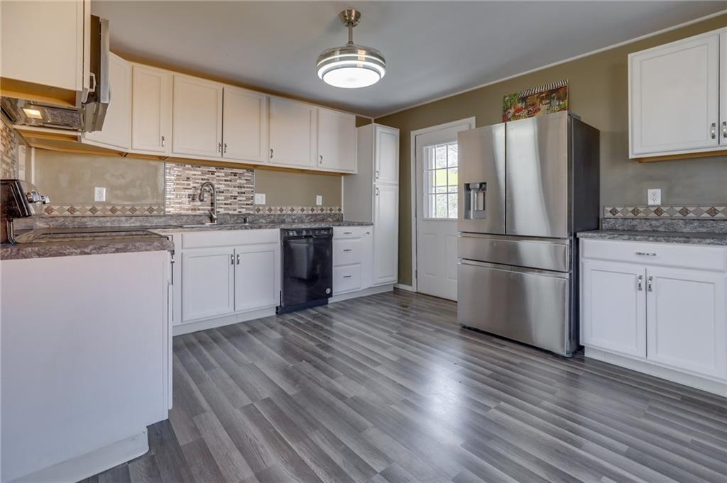 1554 Churchill Road Franklin, IN 46131 - Photo 15 of 42 Gallery Image 15
