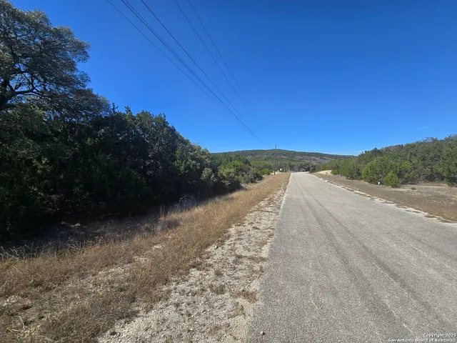 $135,000 | 457 County Road 2767, Mico, TX 78056