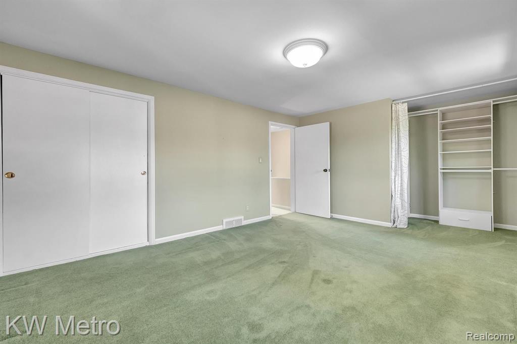 1964 Graefield Road Birmingham, MI 48009 - Photo 11 of 26 Gallery Image 11