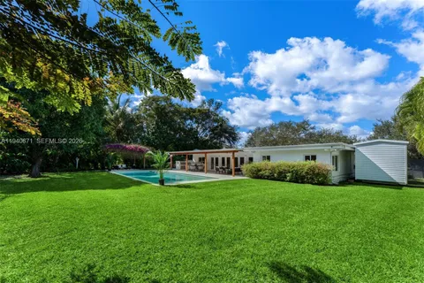 $2,415,000 | 12685 Southwest 81st Avenue, Pinecrest, FL 33156
