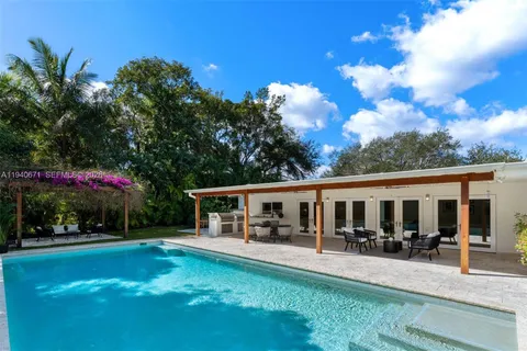 $2,415,000 | 12685 Southwest 81st Avenue, Pinecrest, FL 33156