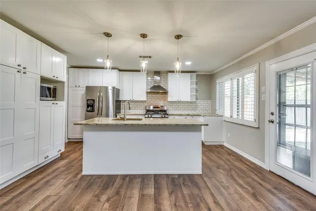 $2,950 | 1600 West Shore Drive, Richardson, TX 75080