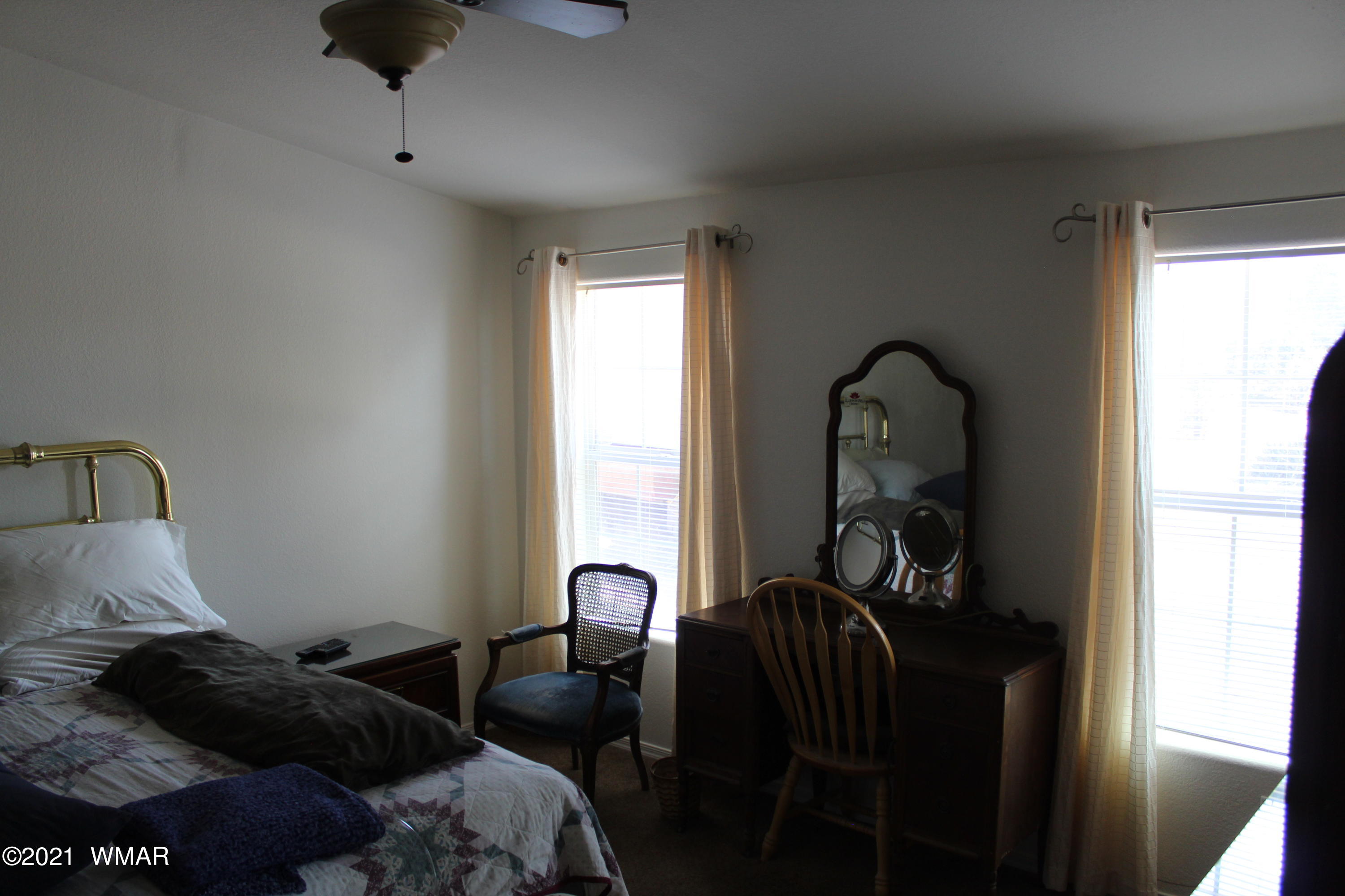 2139 Graphite Road Clay Springs, AZ 85923 - Photo 17 of 40 Gallery Image 17