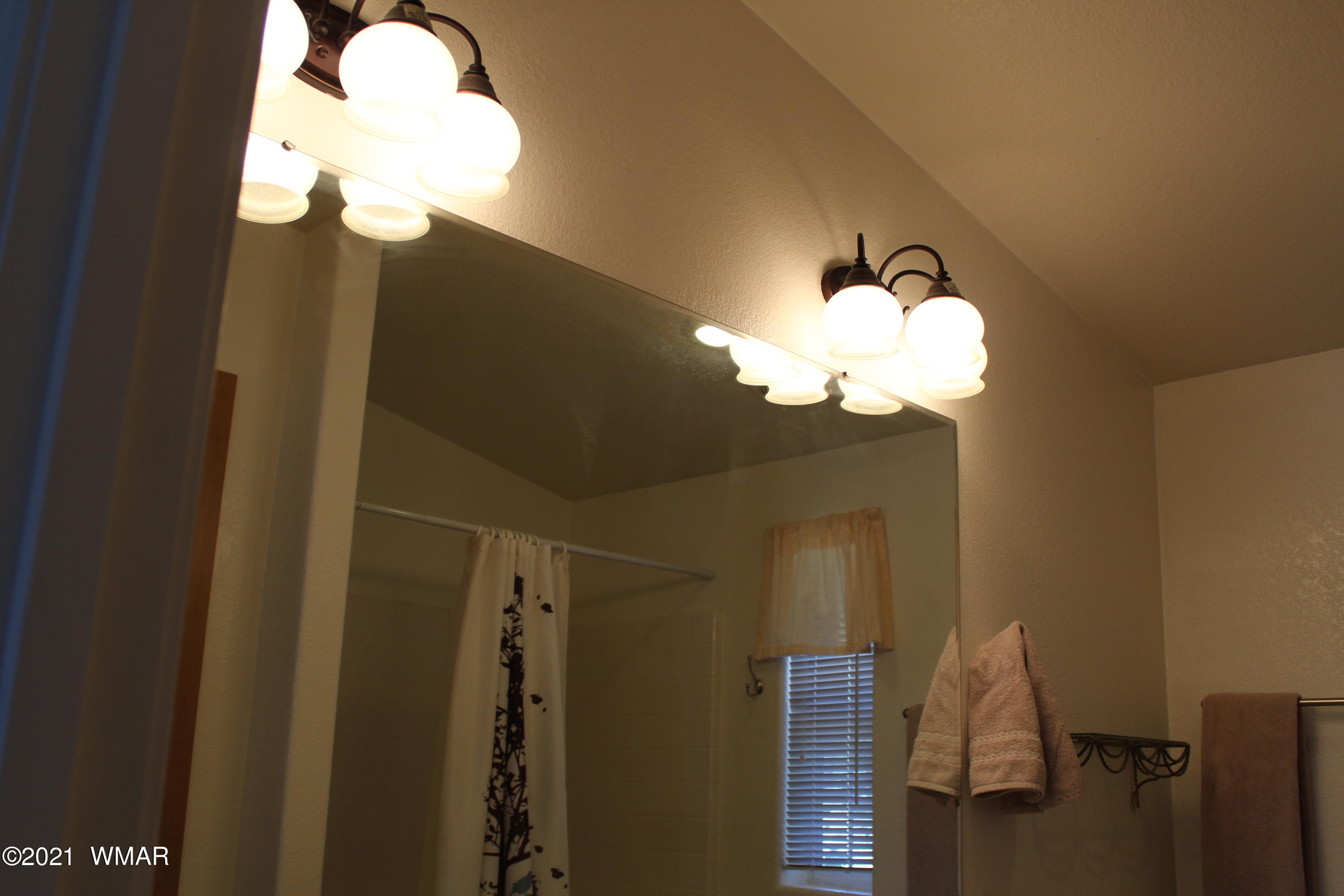 2139 Graphite Road Clay Springs, AZ 85923 - Photo 23 of 40 Gallery Image 23