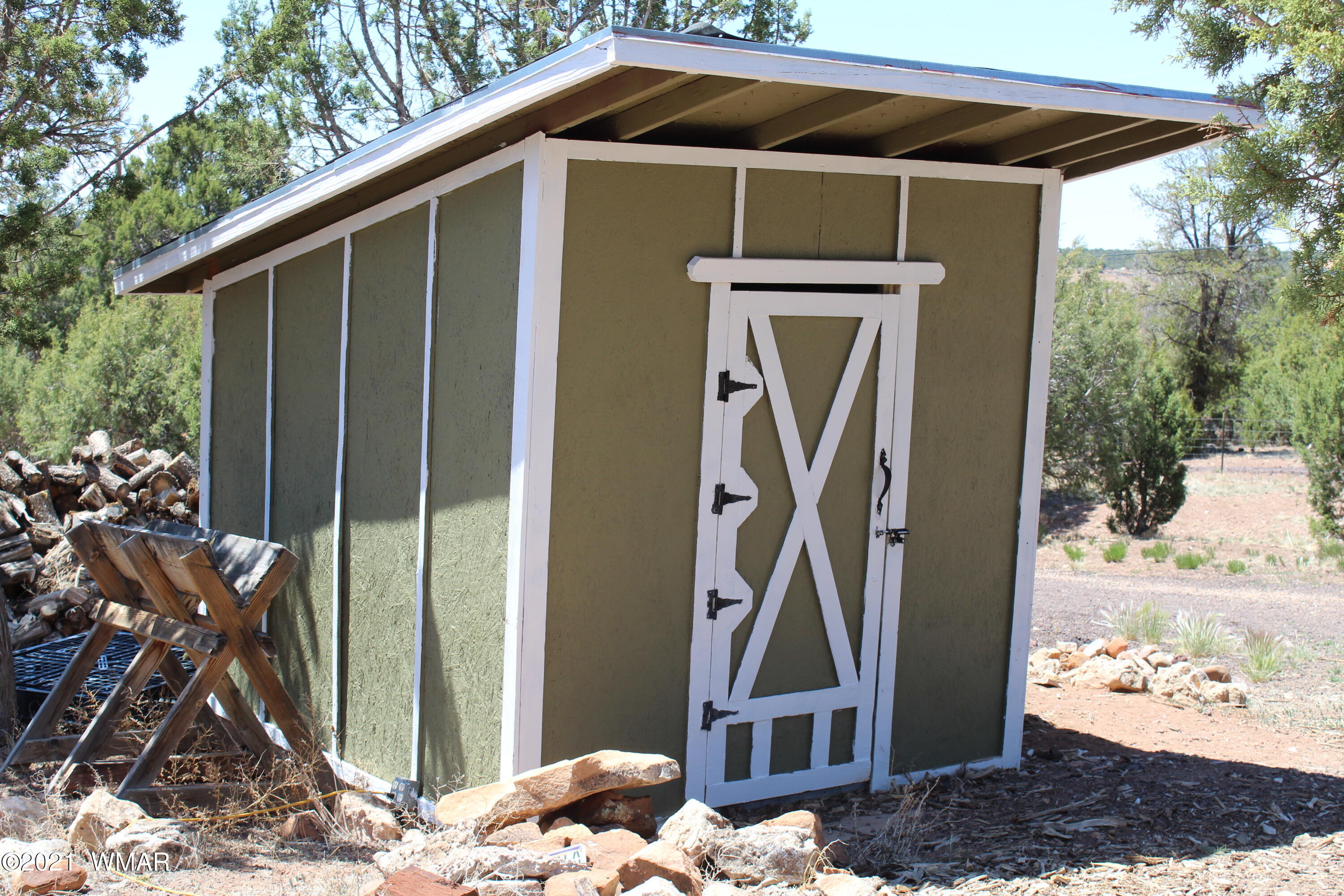 2139 Graphite Road Clay Springs, AZ 85923 - Photo 36 of 40 Gallery Image 36