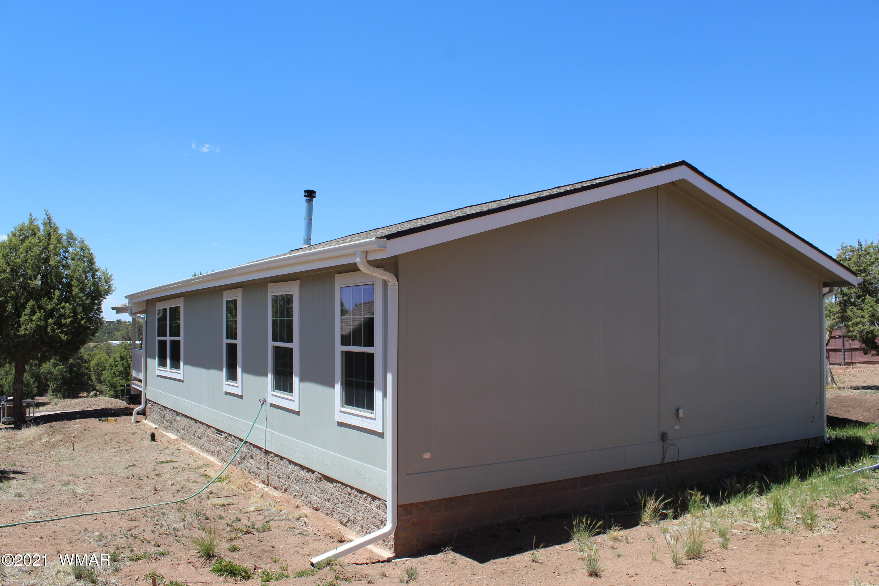 2139 Graphite Road Clay Springs, AZ 85923 - Photo 4 of 40 Gallery Image 4