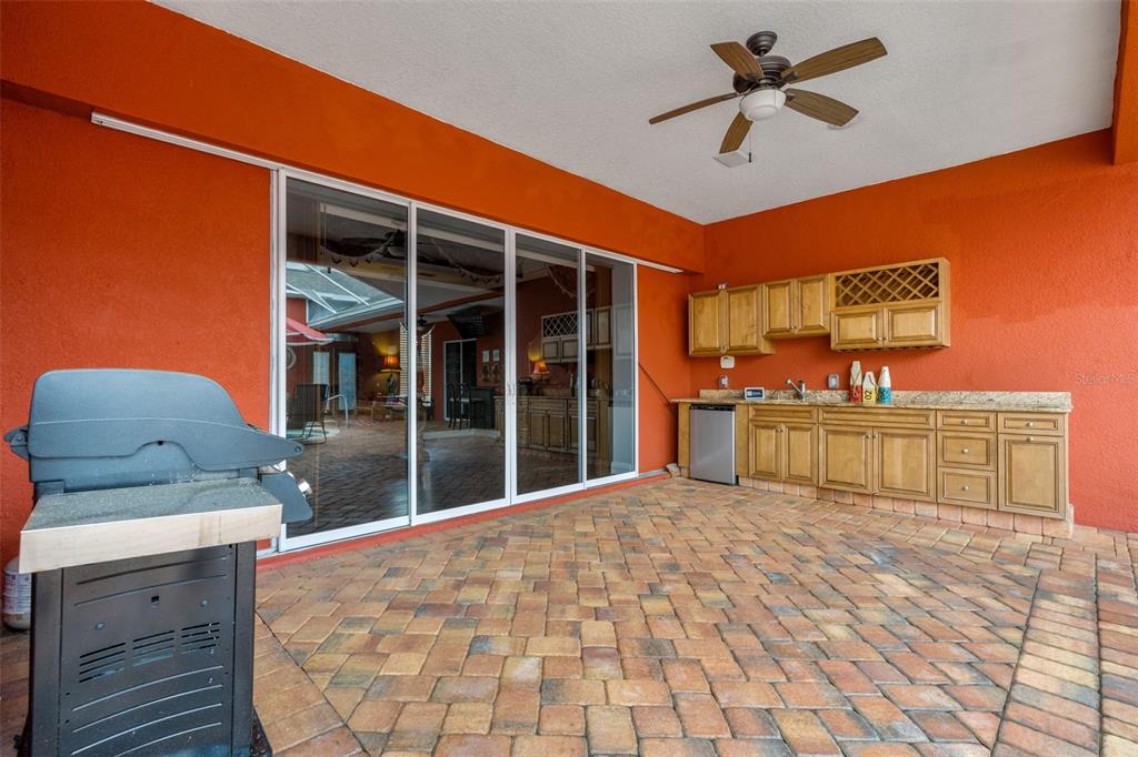 11296 Warm Wind Way Weeki Wachee, FL 34613 - Photo 16 of 100