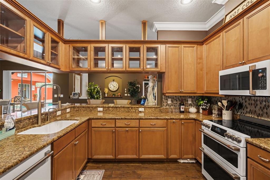 11296 Warm Wind Way Weeki Wachee, FL 34613 - Photo 23 of 100