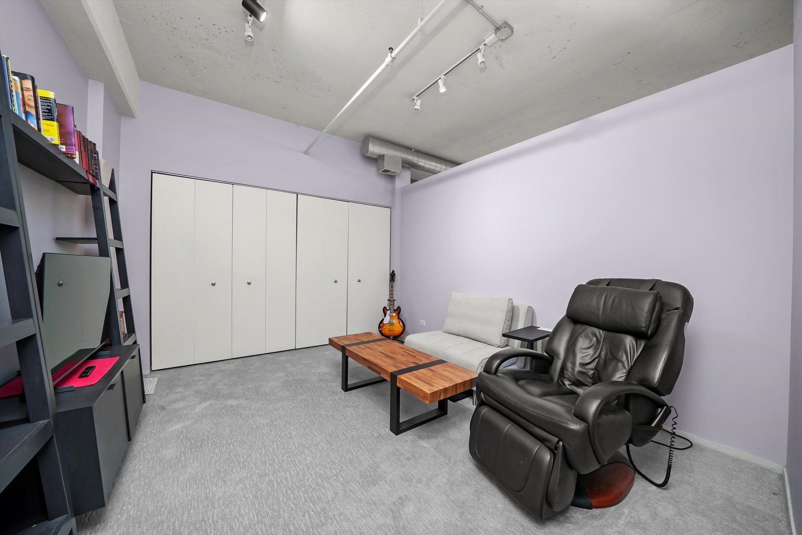 1530 South State Street, Unit 1004 Chicago, IL 60605 - Photo 26 of 38 a living room with furniture