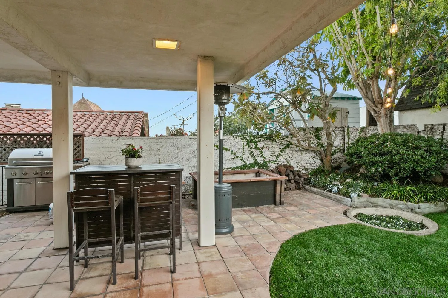3443 Freeman Street San Diego, CA 92106 - Photo 20 of 35 a kitchen with a sink and cabinets