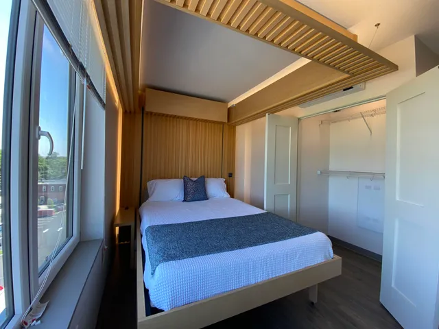 $1,649 | 409 Elm Street, Unit 205, Manchester, NH 03101