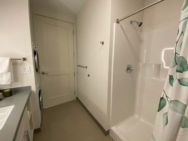 $1,649 | 409 Elm Street, Unit 205, Manchester, NH 03101