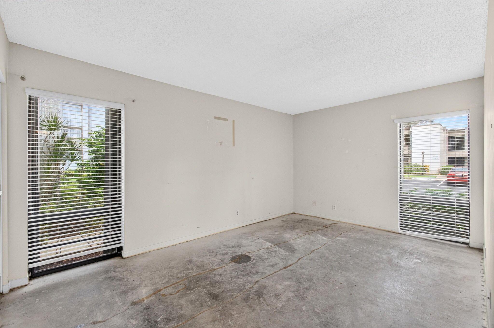 6534 Spring Bottom Way, Unit 124 Boca Raton, FL 33433 - Photo 17 of 31 17_Second-Bedroom