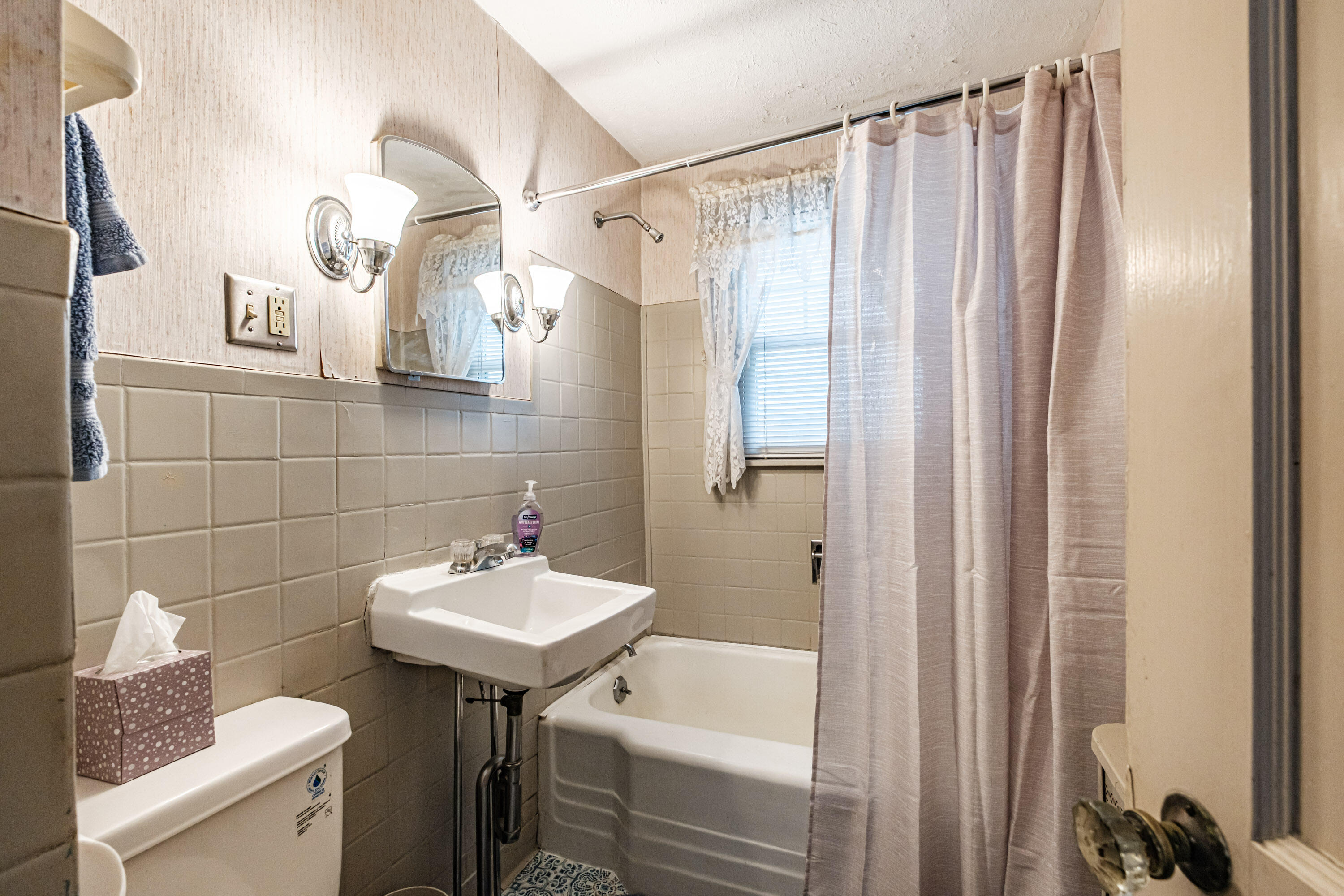 129 Revere Street Portland, ME 04103 - Photo 14 of 56 20260513gp-63036