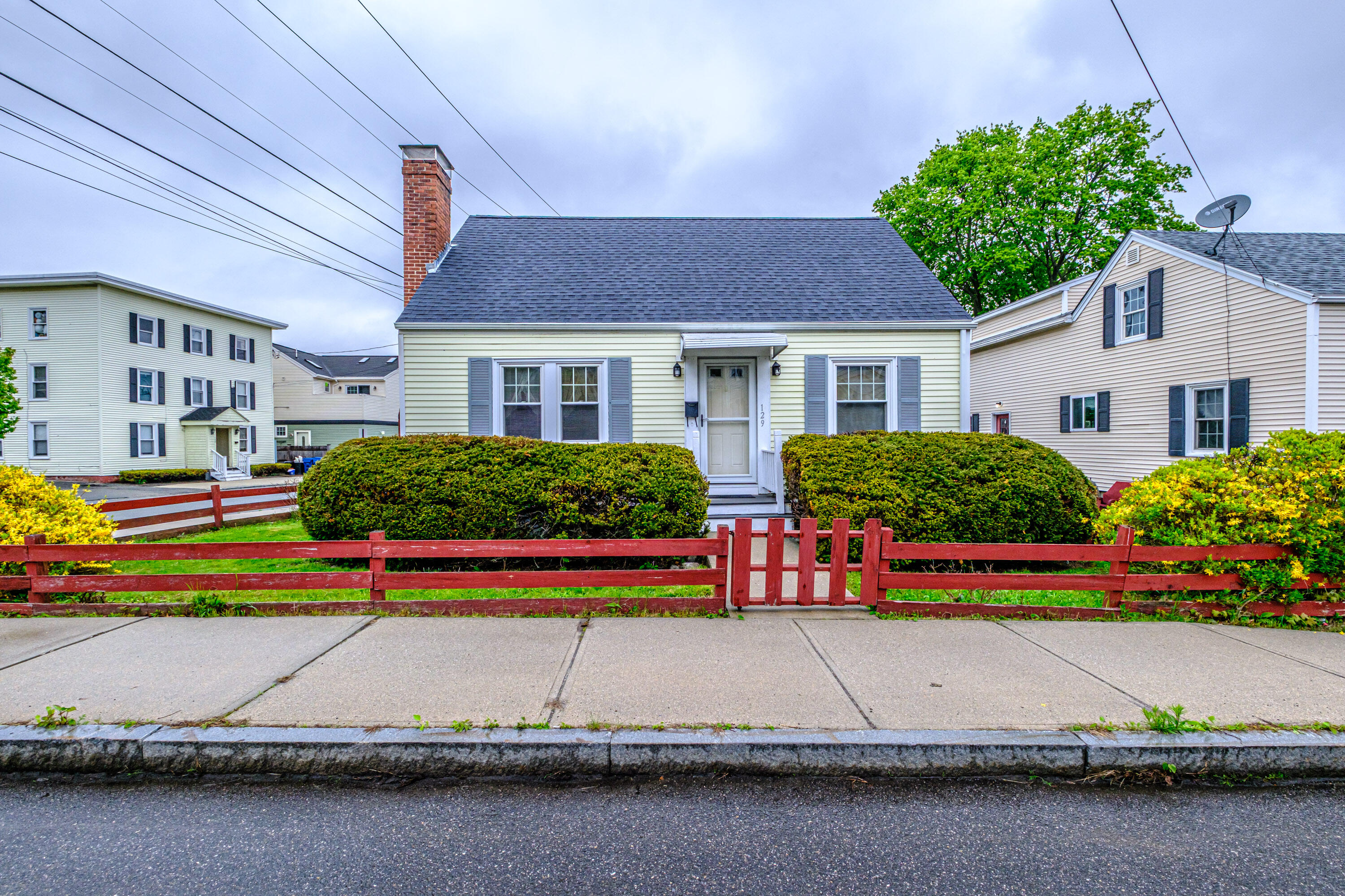 129 Revere Street Portland, ME 04103 - Photo 2 of 56 20260513gp-63021