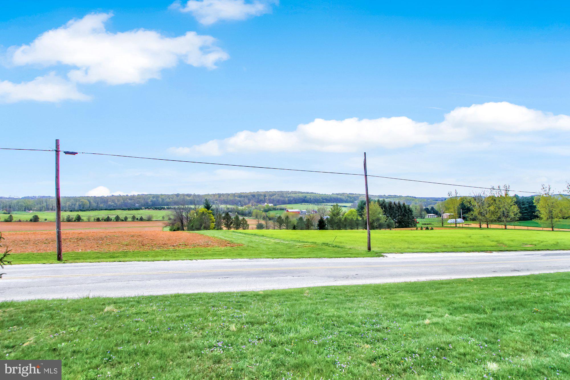 922 Hobart Road Hanover, PA 17331 - Photo 28 of 28 a view of a golf course with a big yard