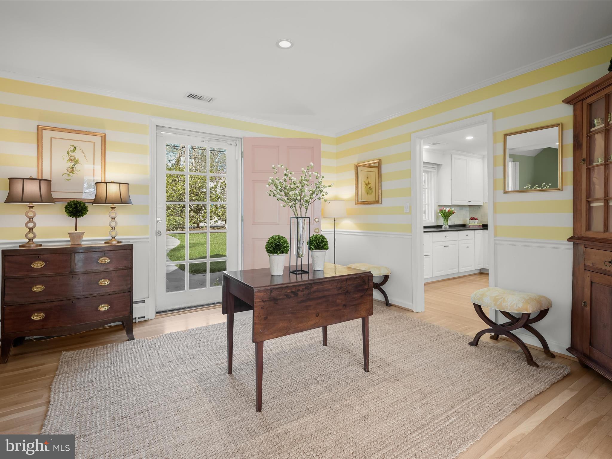 9305 Burning Tree Road Bethesda, MD 20817 - Photo 5 of 67 Elegant Entry Foyer