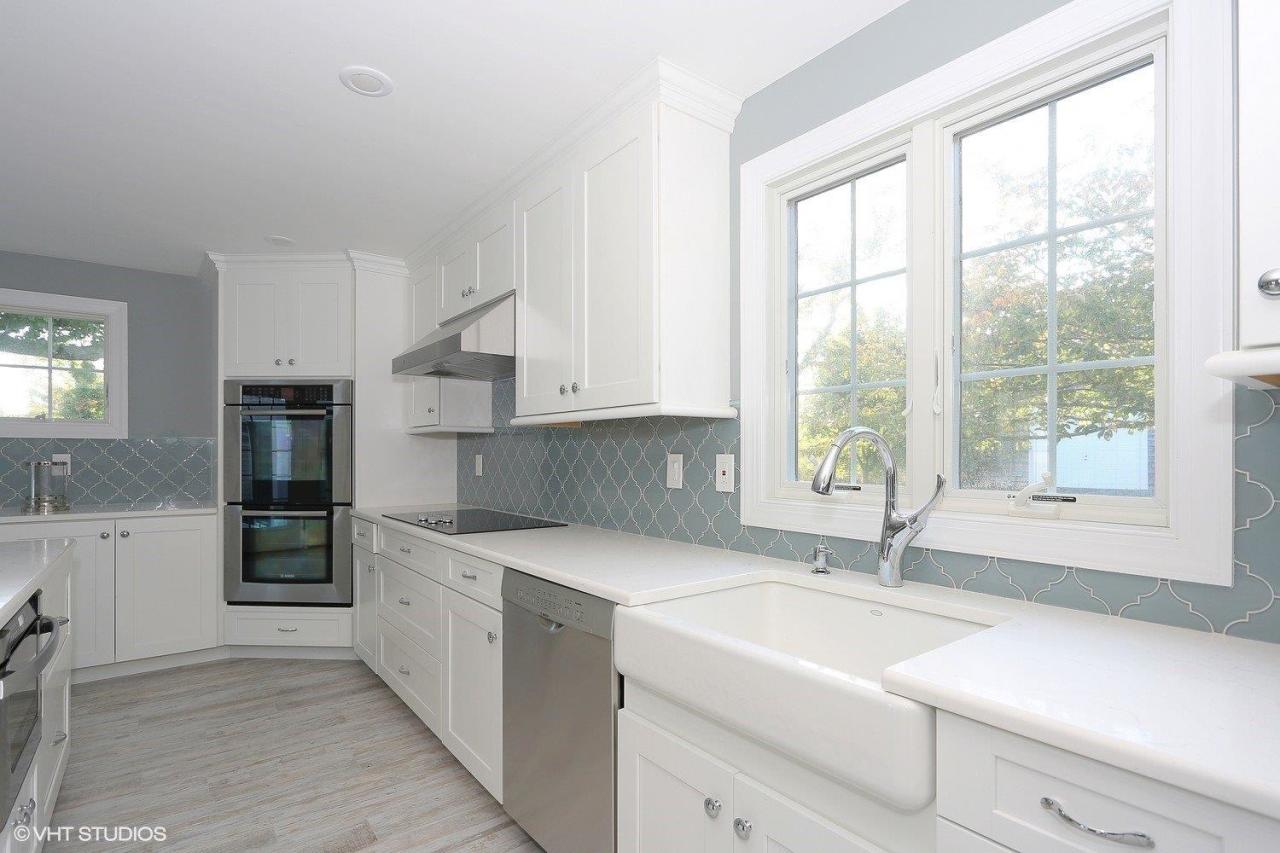 19 Salten Point Road Barnstable, MA 02630 - Photo 8 of 23 a kitchen that has a sink and a stove
